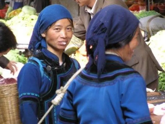 china hani op markt van yuanyang