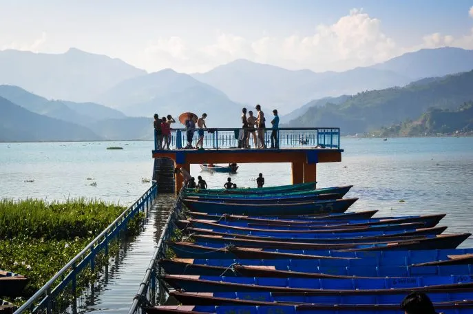 dimsum reizen pokhara phewa meer nepal actief reis