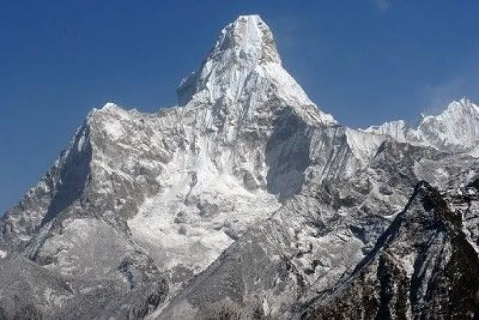 nepal ama dablam