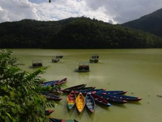 nepal rondreis pokhara boot 2