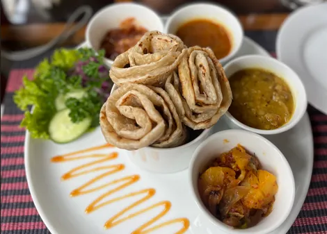 Sri Lank Eten Traditioneel curry roti naan Dahl