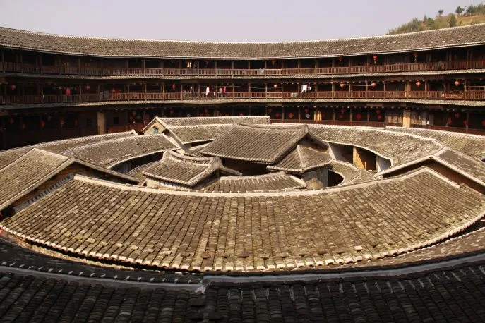 binnenplaats-Tulou-ronde-dorp-unesco