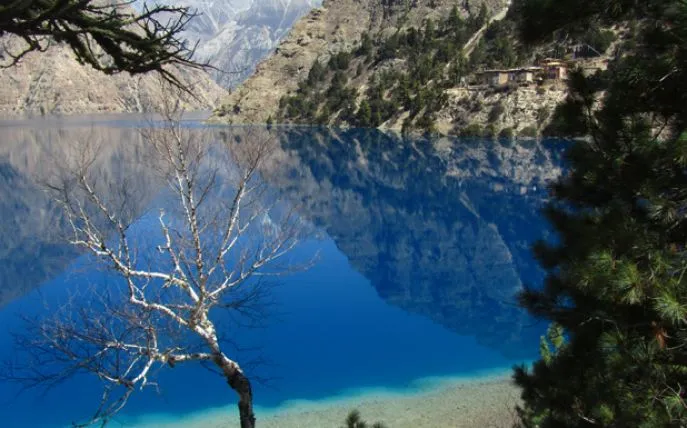 phoksundo meer