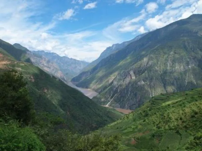 tiger leaping gorge yunnan 2