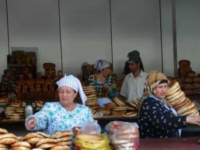 dushanbe tadzjikistan bazaar dimsum reizen