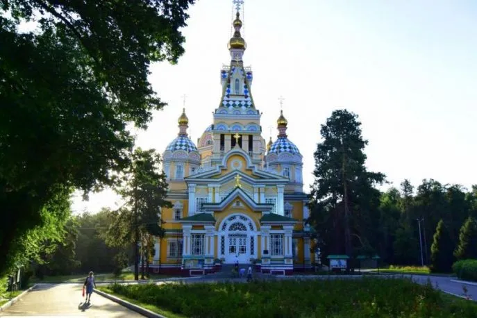 almaty kazachstan rondreis dimsum reizen