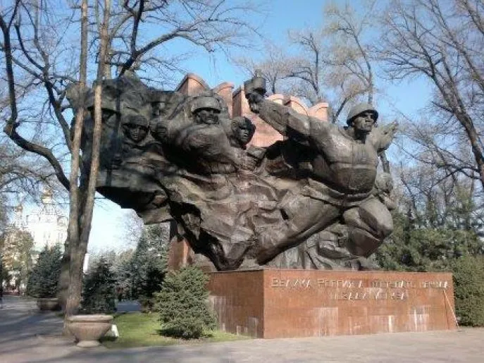 ala war memorial panfilov park 2