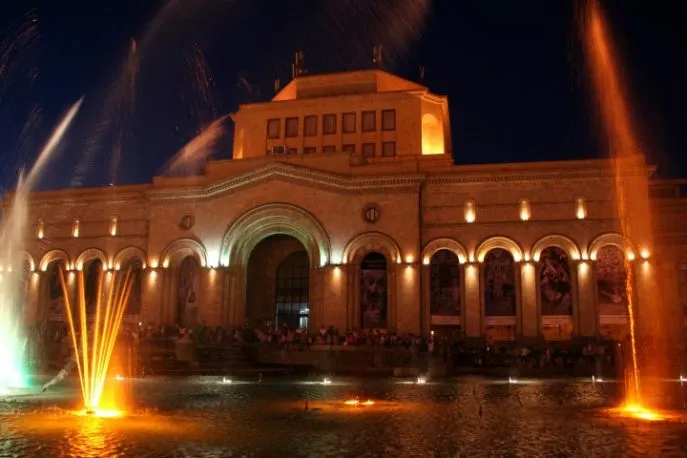 yerevan by night dimsum reizen