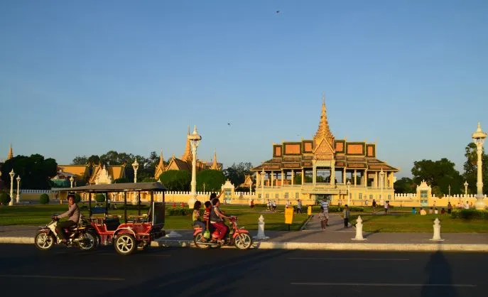 dimsum reizen thailand en cambodja familiereis phnom penh