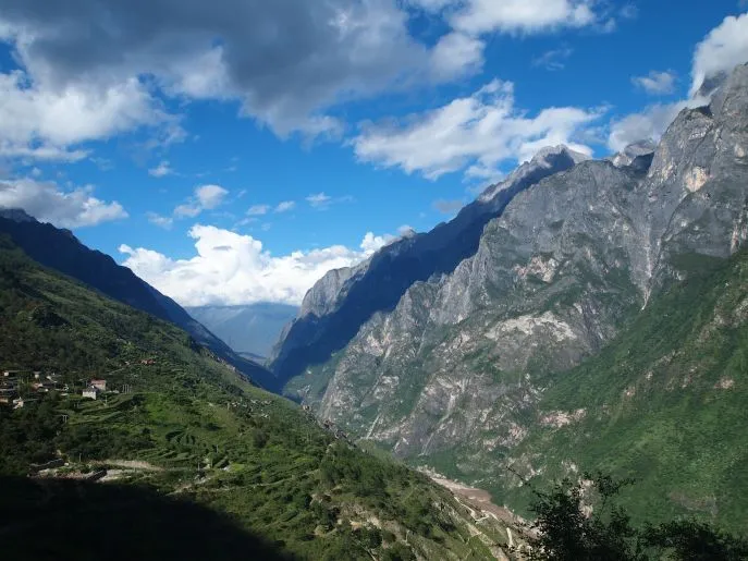 tiger leaping gorge 2