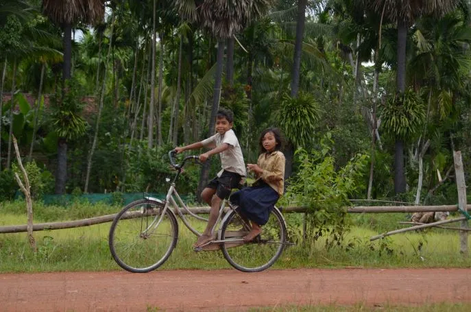 dimsum reizen cambodja fietsen battambang