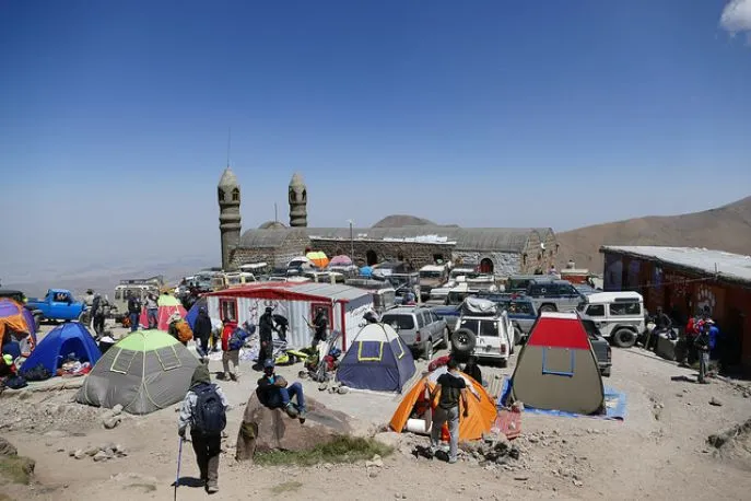 basiskamp mt sabalan iran