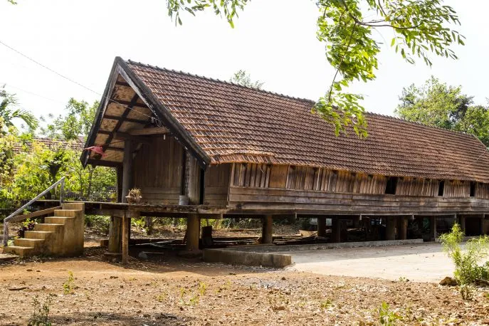dimsum reizen lak lake longhouse
