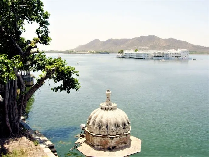 11 dimsum india rondreis rajasthan udaipur pichola lake