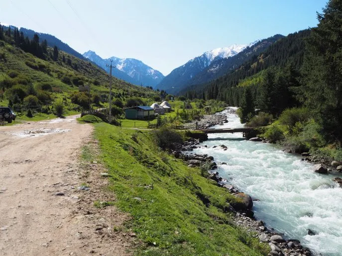 9 dimsum wandelreis kirgizstan karakol
