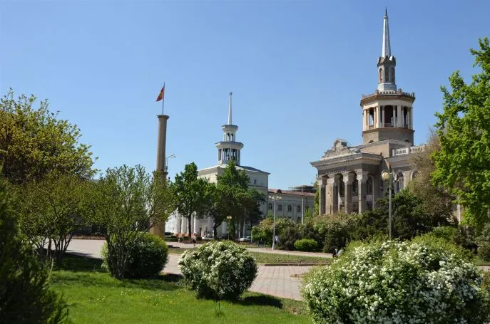 1 dimsum kirgzstan rondreis bishkek