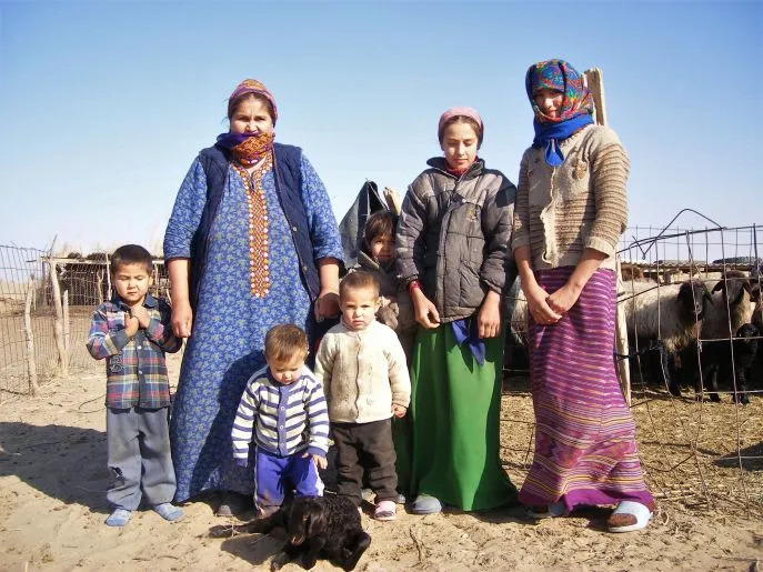 5 dimsum turkmenistan woestijndorpje damla