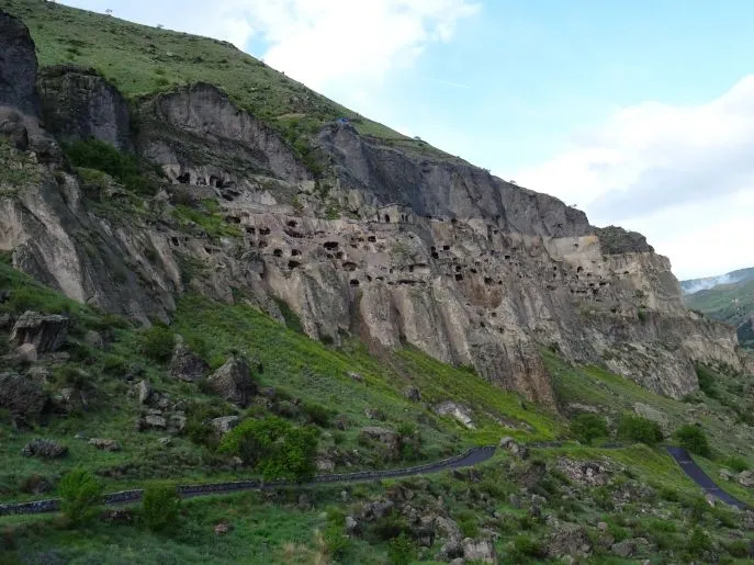 vardzia 9