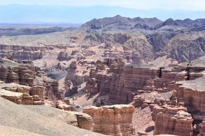 6 dimsum rondreis hoogtepunten kazachstan charyn canyons