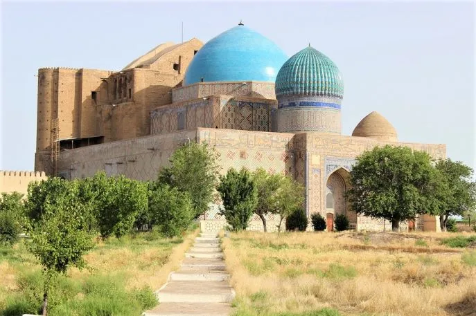 9 dimsum hoogtepuntenreis kazachstan turkestan
