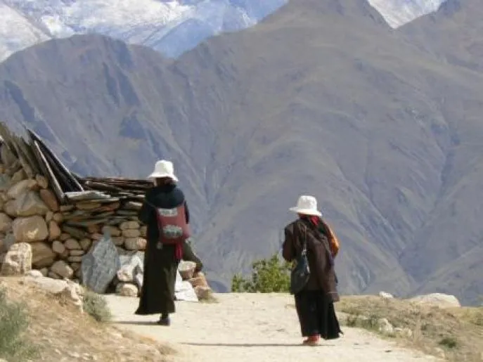 tibet pelgrims bij drepung1
