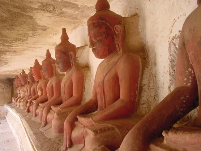 myanmar monywa boeddha grotten