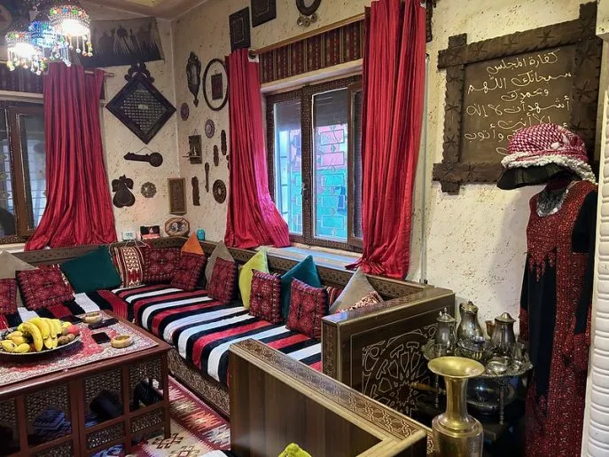 meet a local amman 2