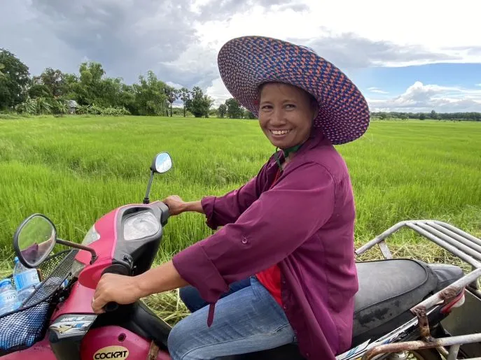 nan platteland-scooter-lokale-bevolking