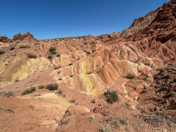 kirgistan skazka canyon