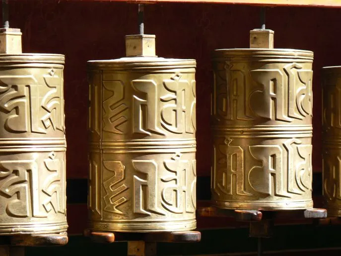 tibetaanse gebedsmolens in Lhasa